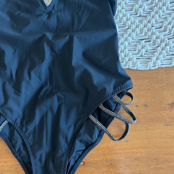 Red Carter Black strappy one piece - Picture 2 of 8